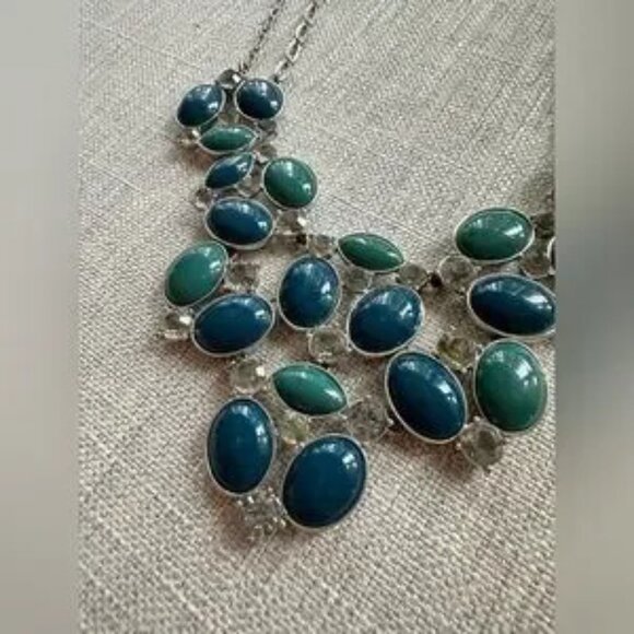 Banana Republic Chunky Blue and Turquoise Necklace - Picture 2 of 5